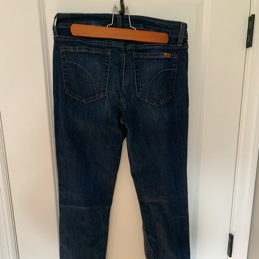 Joe’s skinny curvy size 30 jeans.